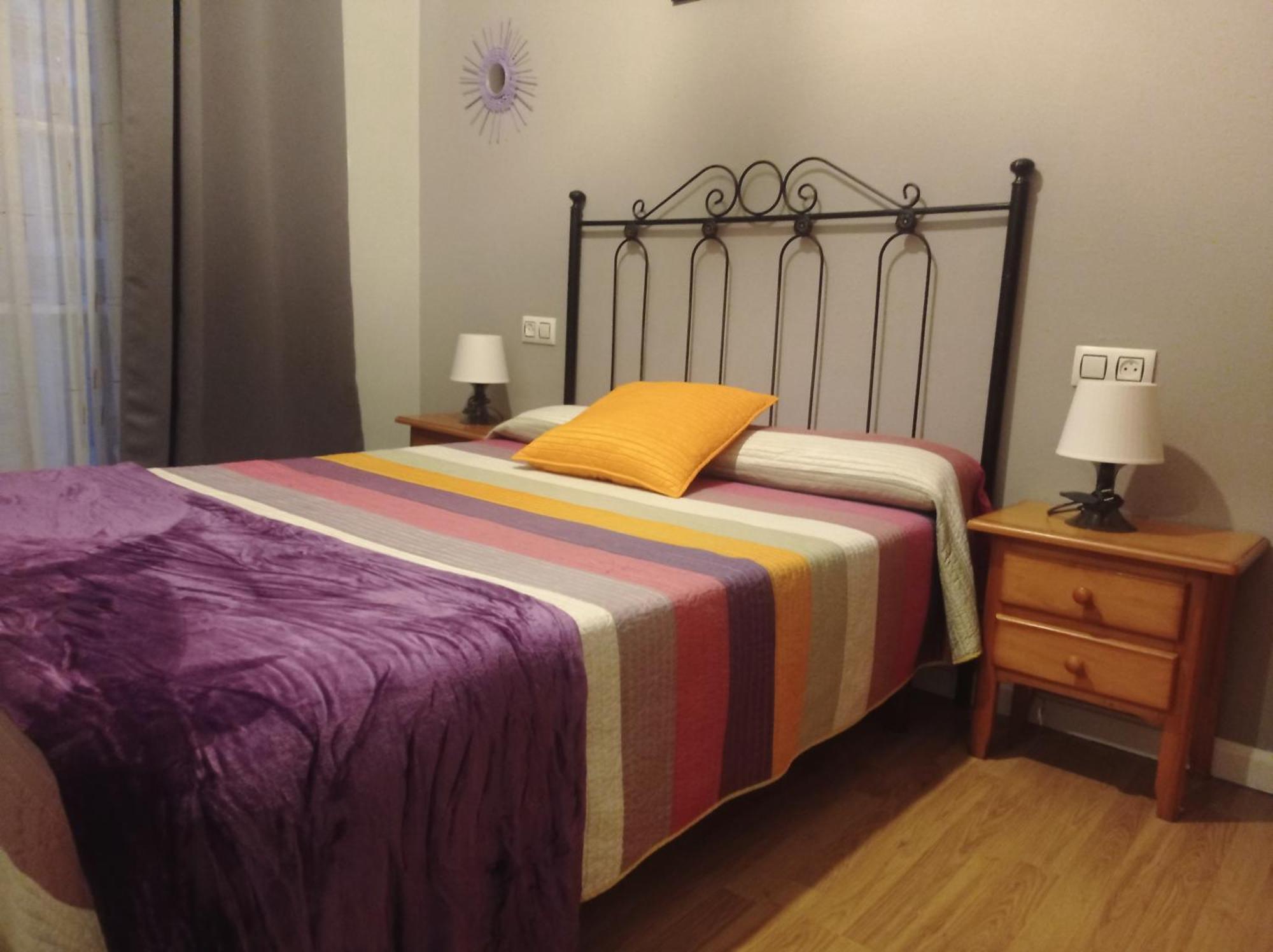 Hospedaje Don Pelayo Gijón Habitación foto
