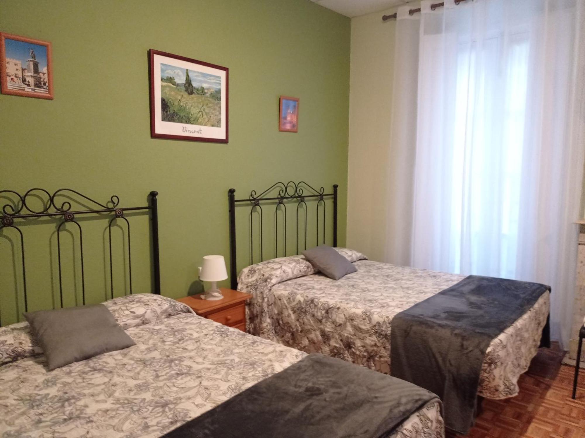 Hospedaje Don Pelayo Gijón Habitación foto
