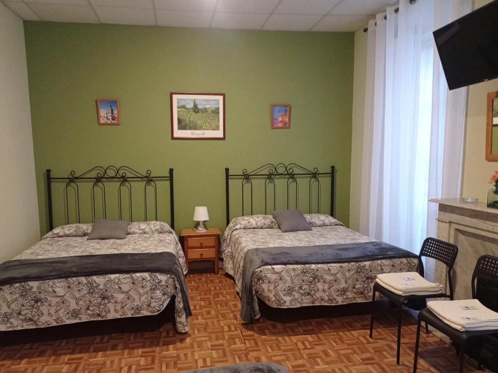 Hospedaje Don Pelayo Gijón Habitación foto