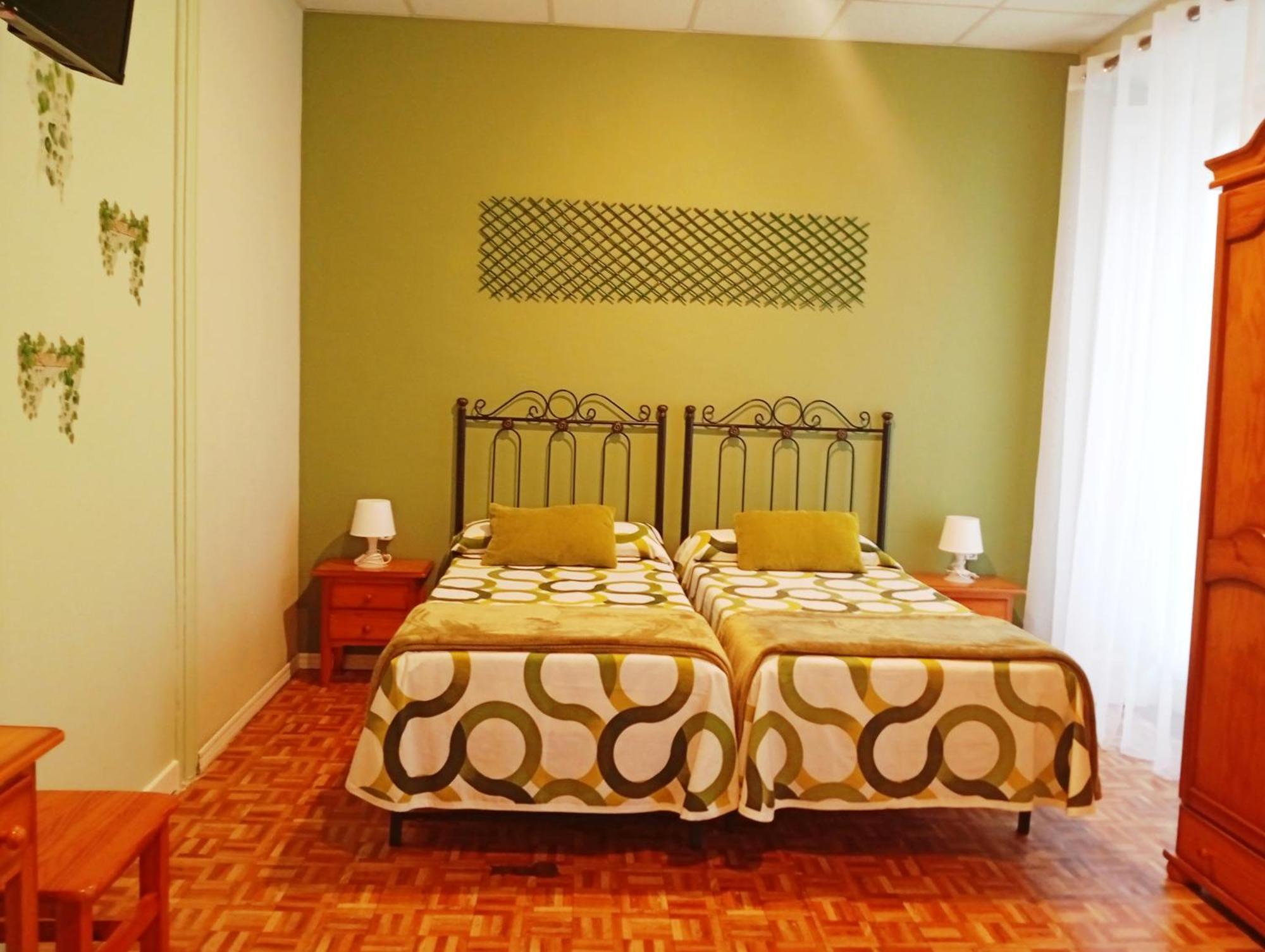 Hospedaje Don Pelayo Gijón Habitación foto