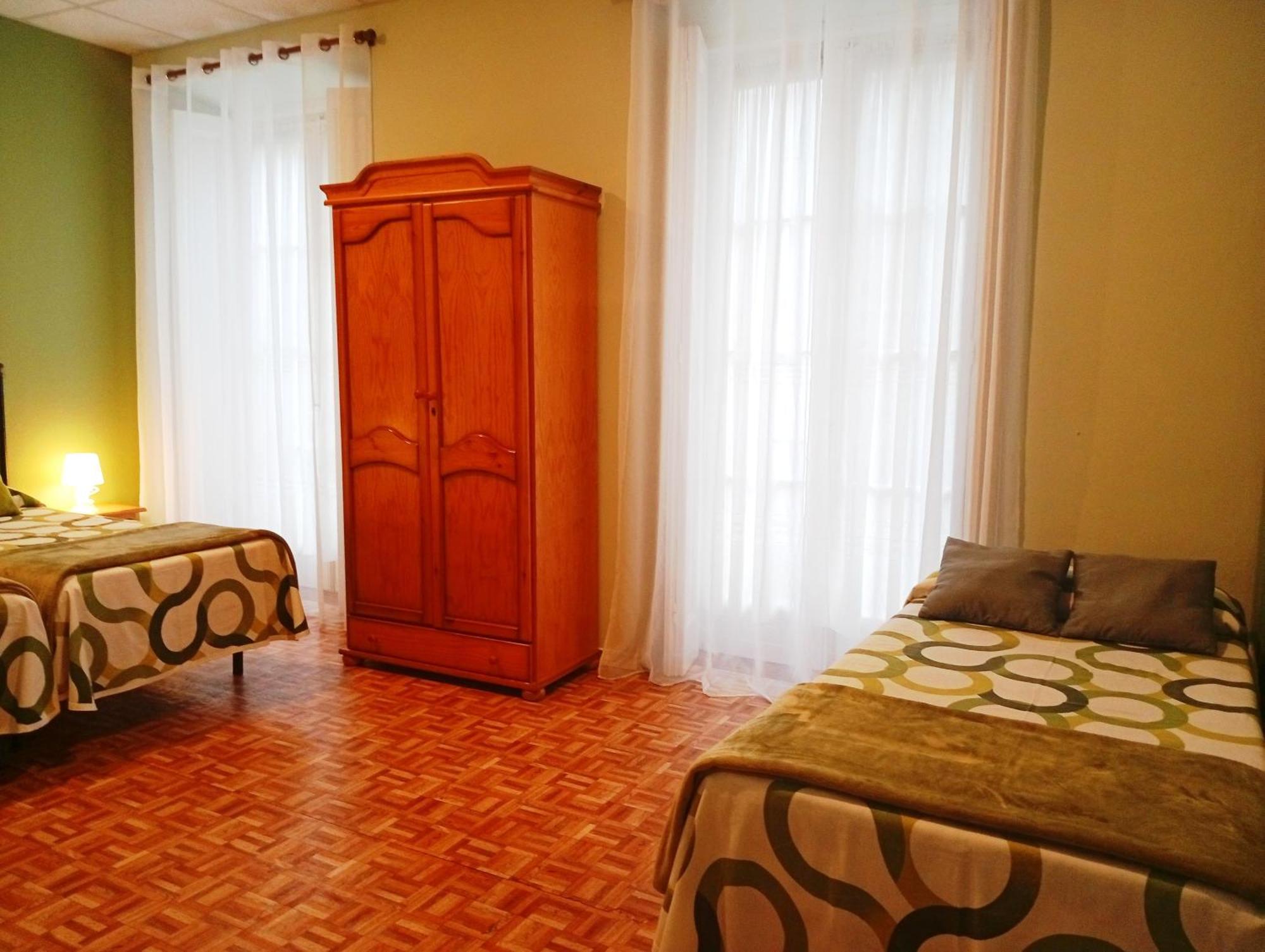 Hospedaje Don Pelayo Gijón Habitación foto