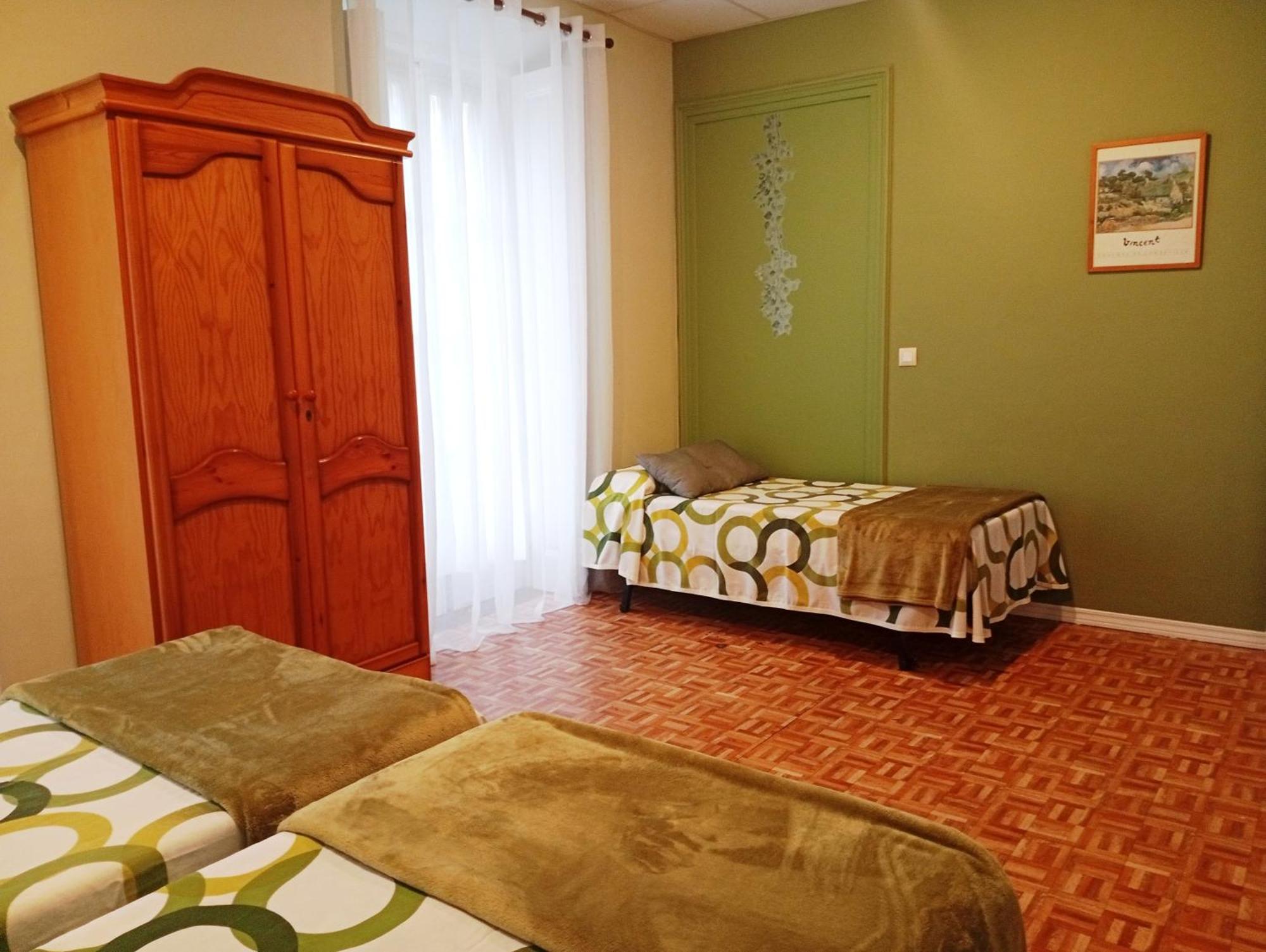 Hospedaje Don Pelayo Gijón Habitación foto